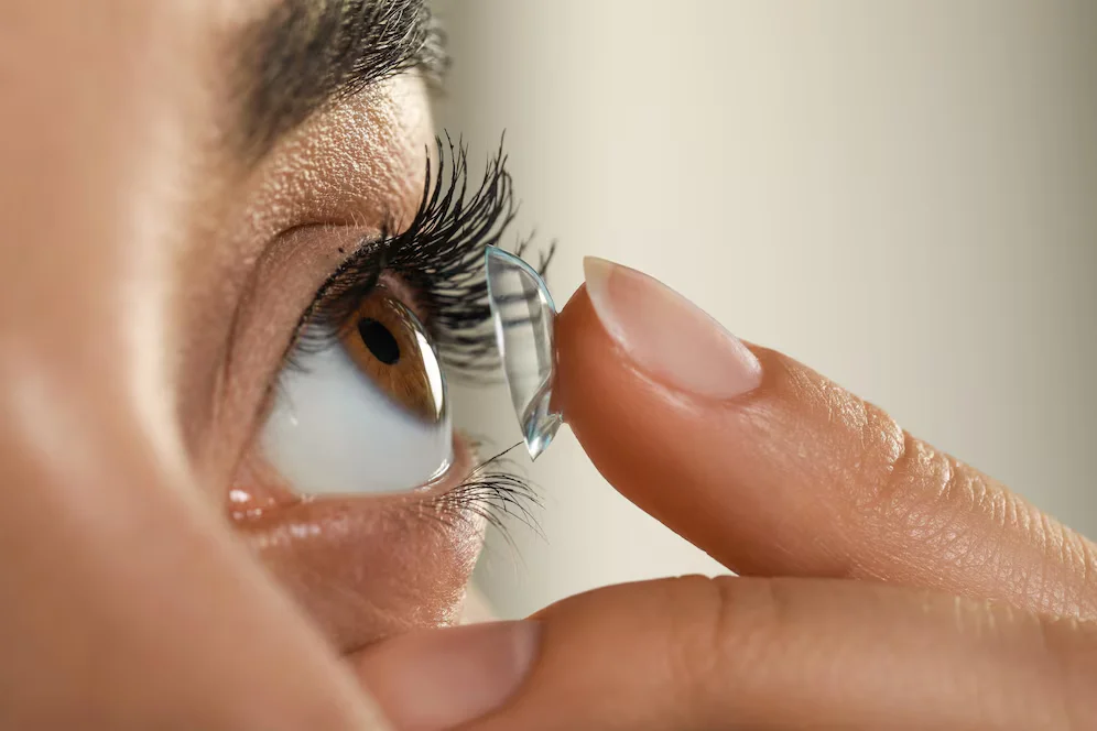 Smart Contact Lenses: Monitoring Eye Health in Real-Time