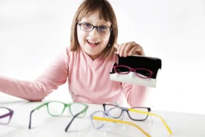 How to choose glasses for children